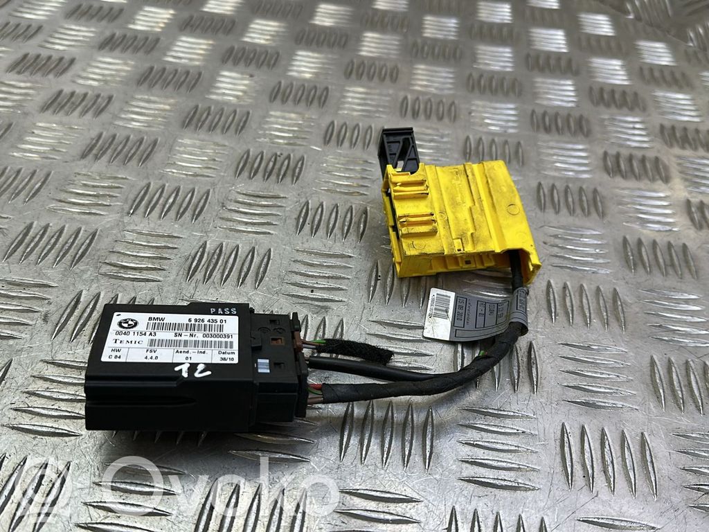 BMW X1 E84 Seat control module 