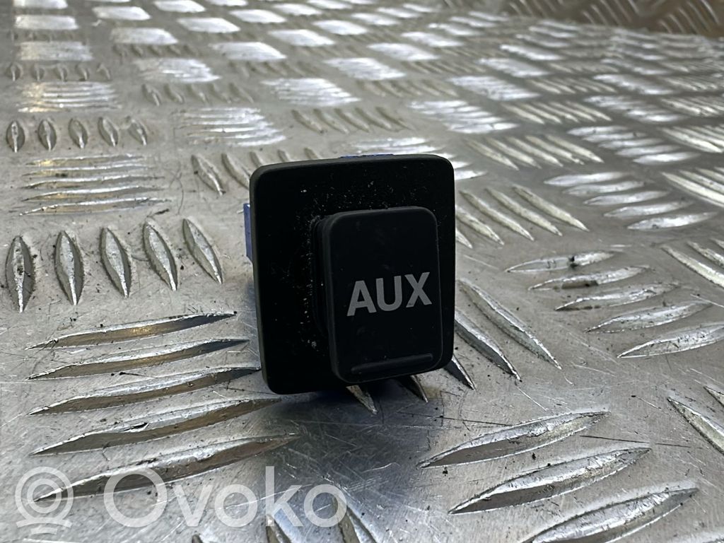 Honda CR-V Enchufe conector entrada auxiliar 