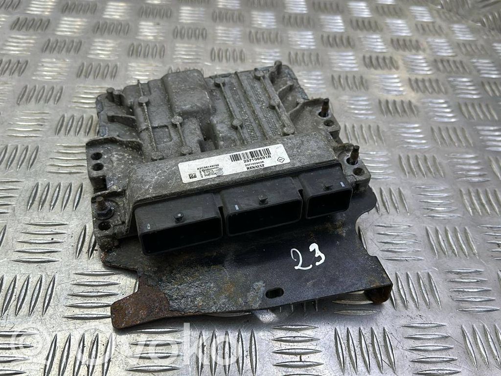Renault Megane III Engine control unit/module 