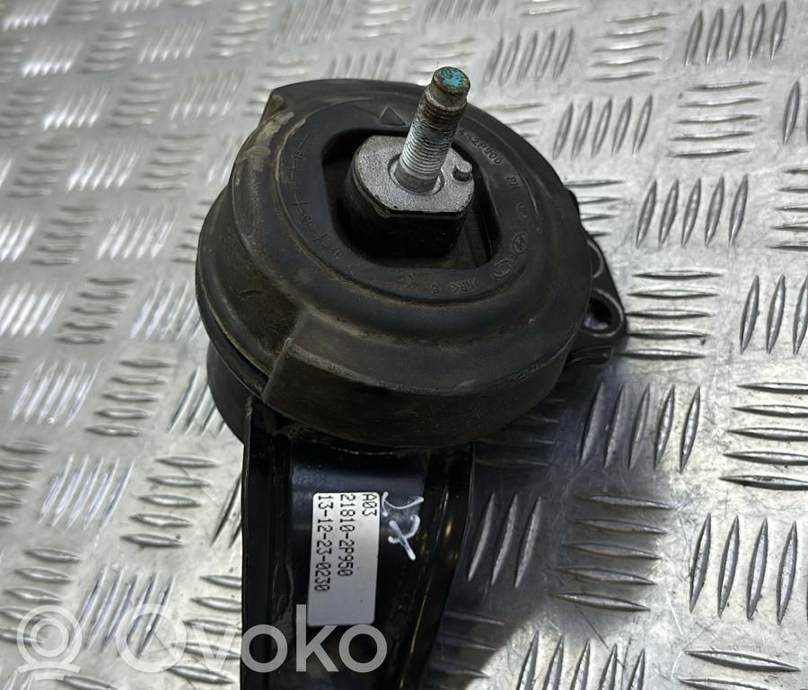 KIA Sorento Engine mount bracket 