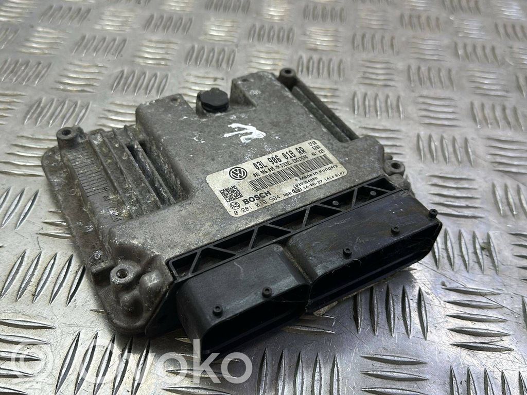 Skoda Superb B6 (3T) Engine control unit/module 