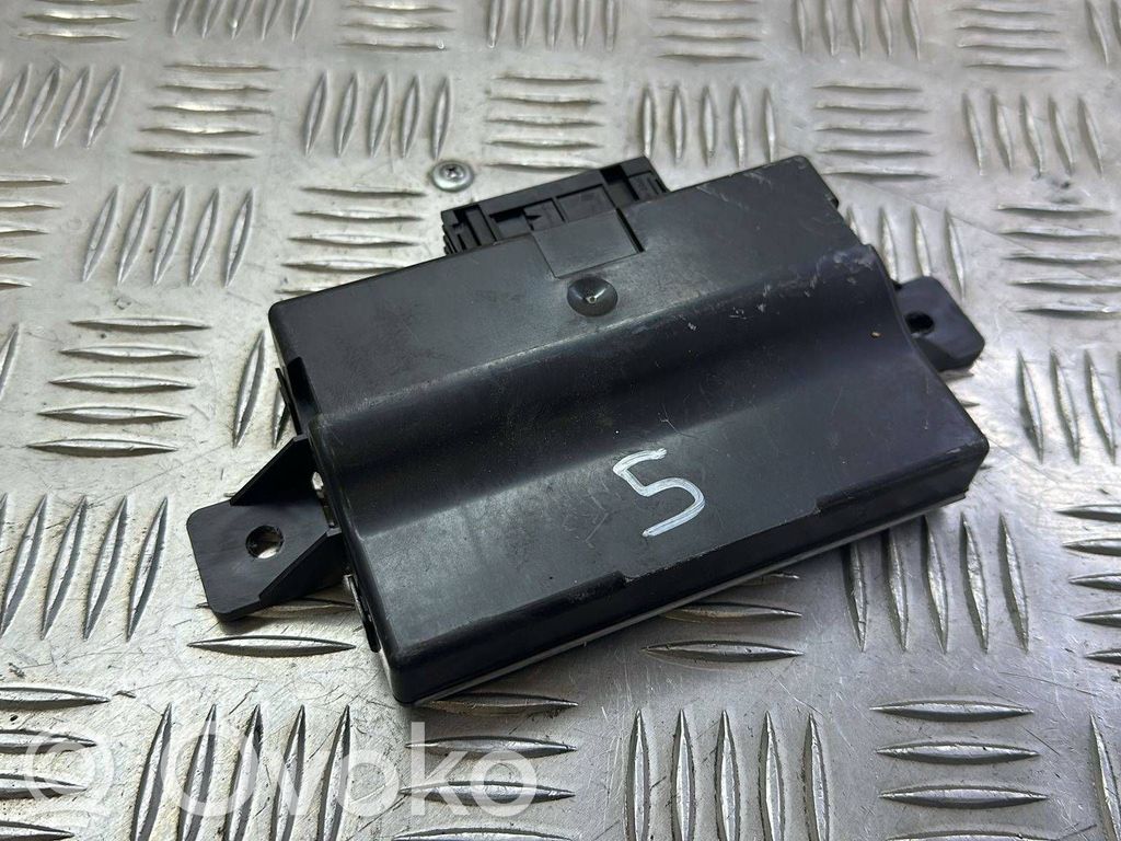 Audi A6 S6 C7 4G Gateway control module 
