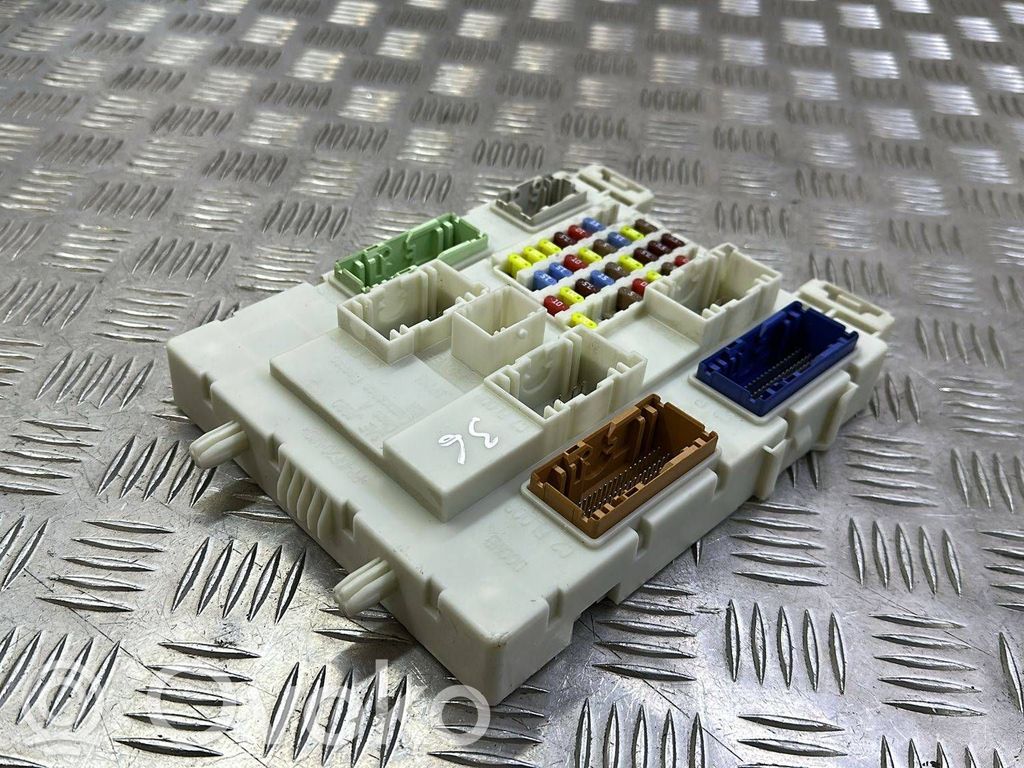 Ford Kuga II Fuse module 