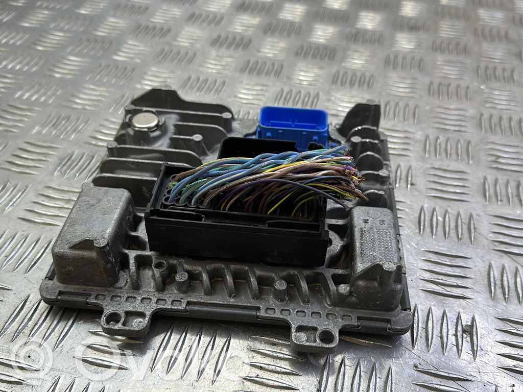 Opel Astra J Engine control unit/module 