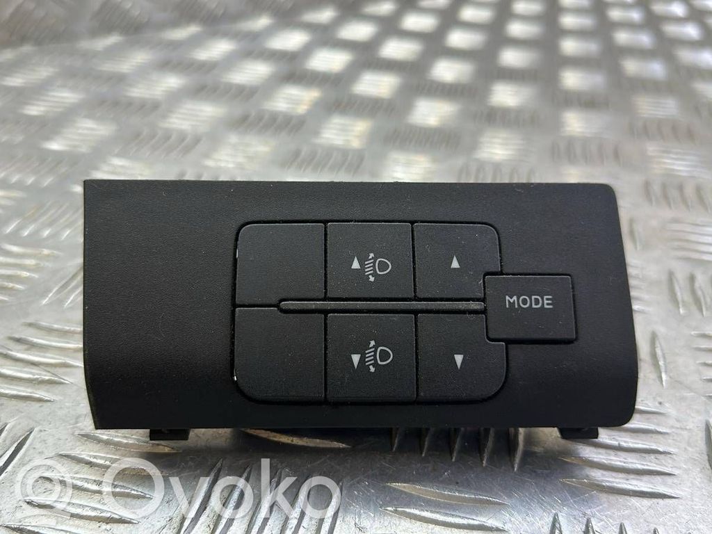 Fiat Ducato Headlight level height control switch 