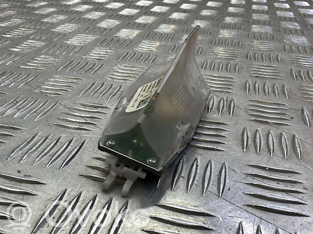 BMW 2 F22 F23 Antena GPS 