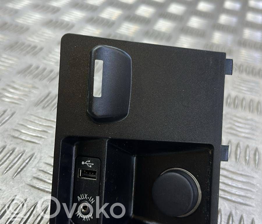 USB socket connector   9115084