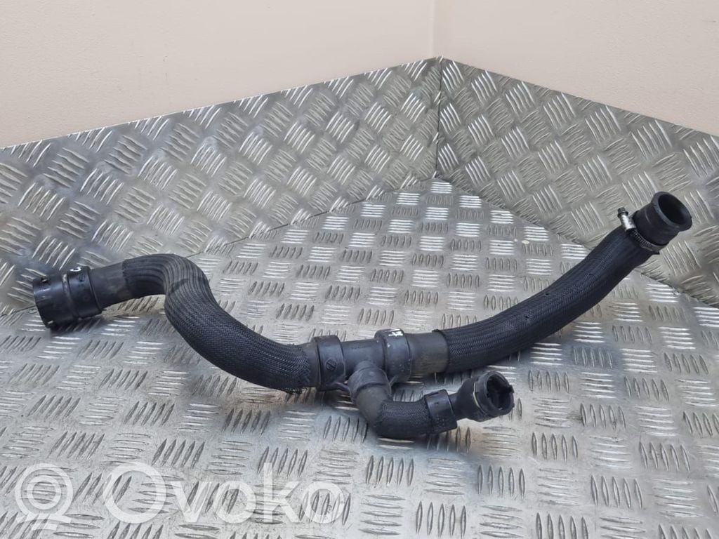 Volvo XC60 Engine coolant pipe/hose 
