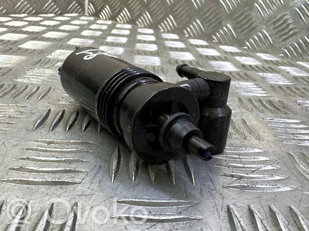 Land Rover Range Rover Sport L494 Windscreen/windshield washer pump 