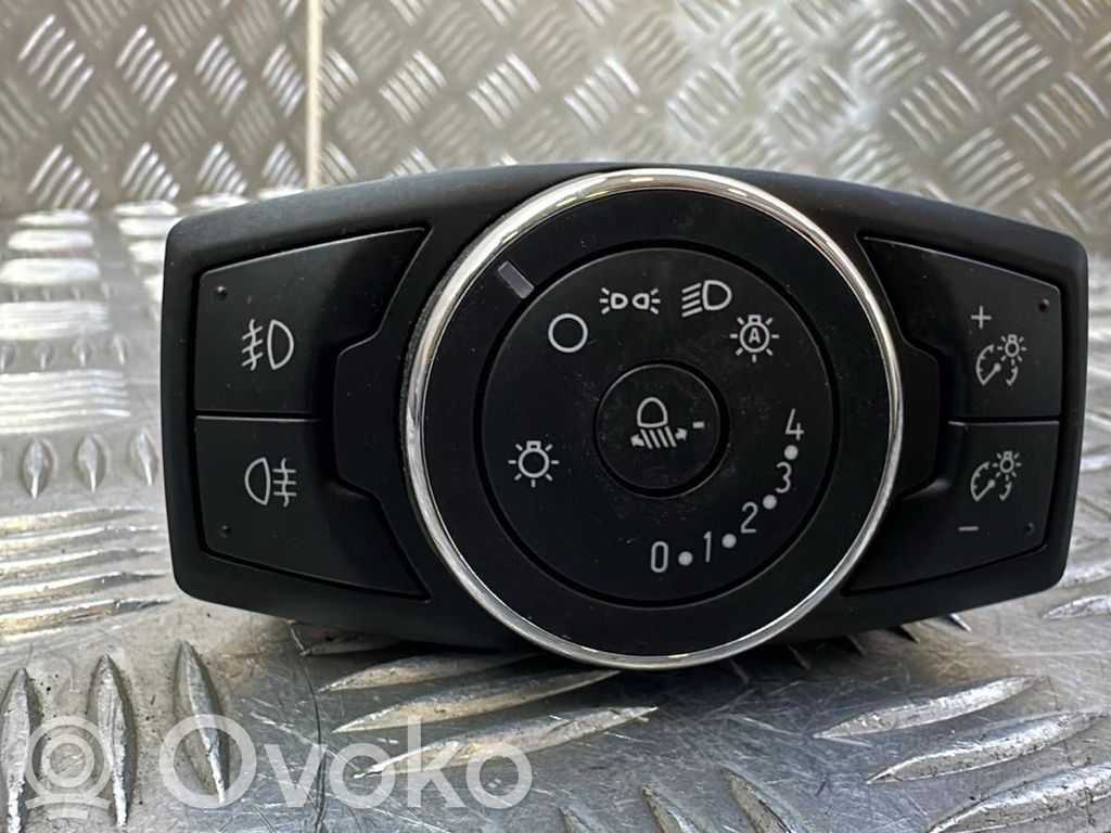 Ford Focus Light switch 