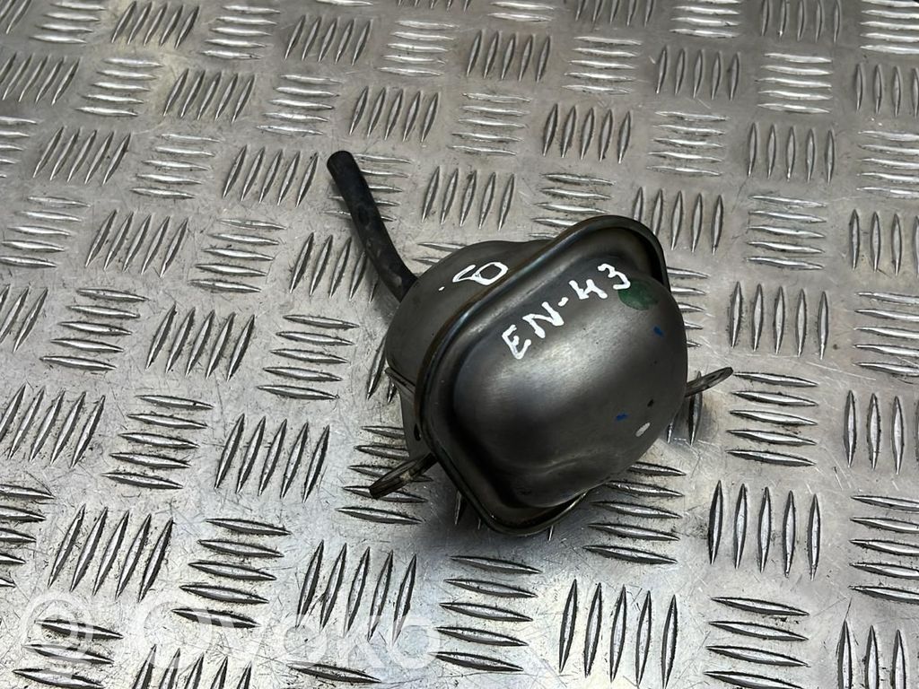 Mazda 3 III Tyhjiösäiliö 