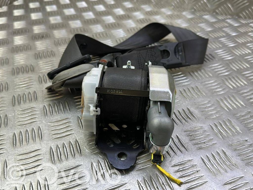Cinturón delantero   88820A2000WK