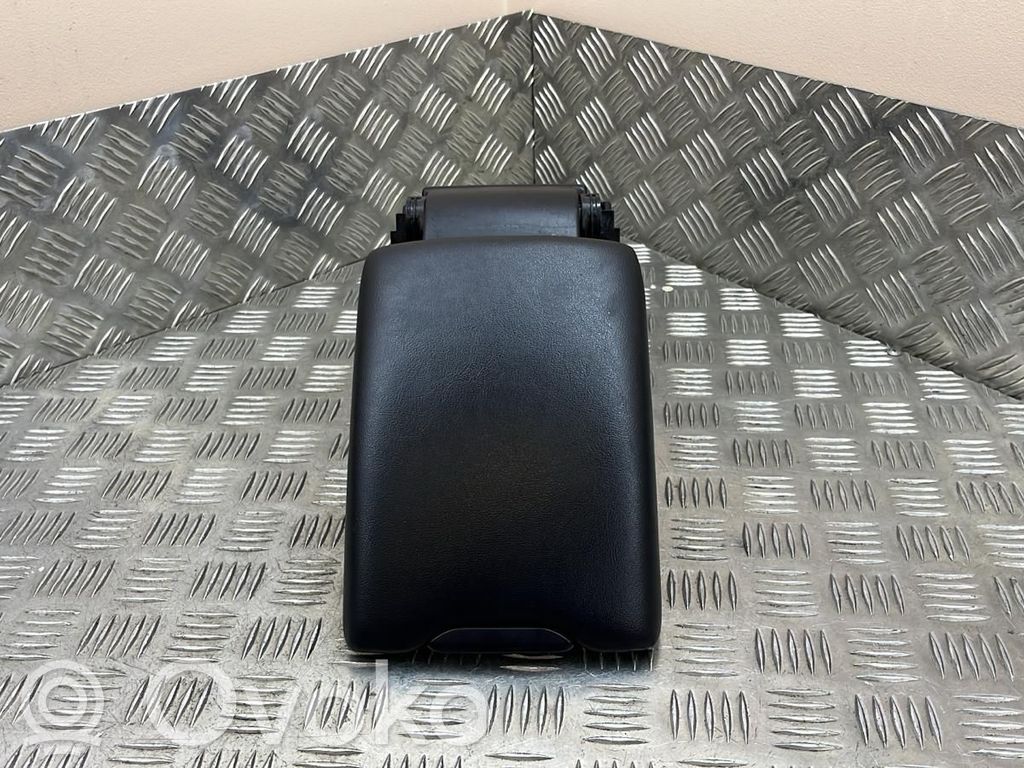 Volvo XC60 Armrest 