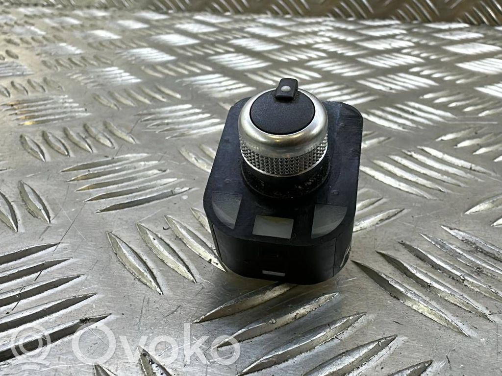 Audi A3 S3 8V Wing mirror switch 