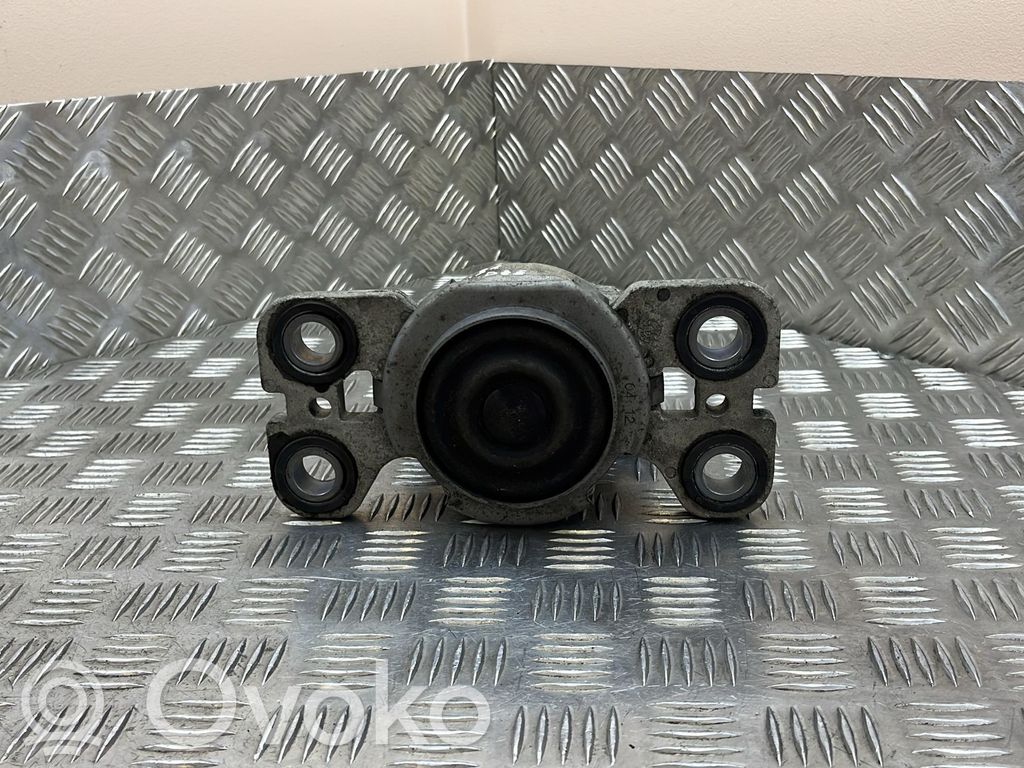 Volvo XC60 Gearbox mount 