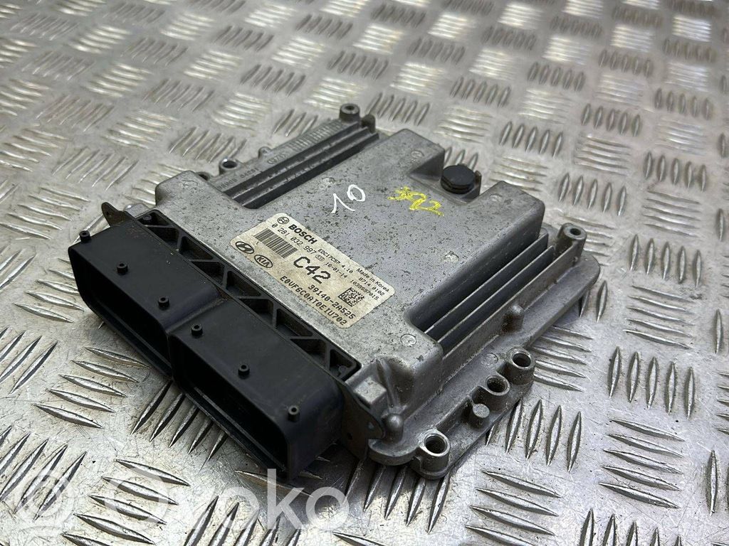 Hyundai i40 Engine control unit/module 