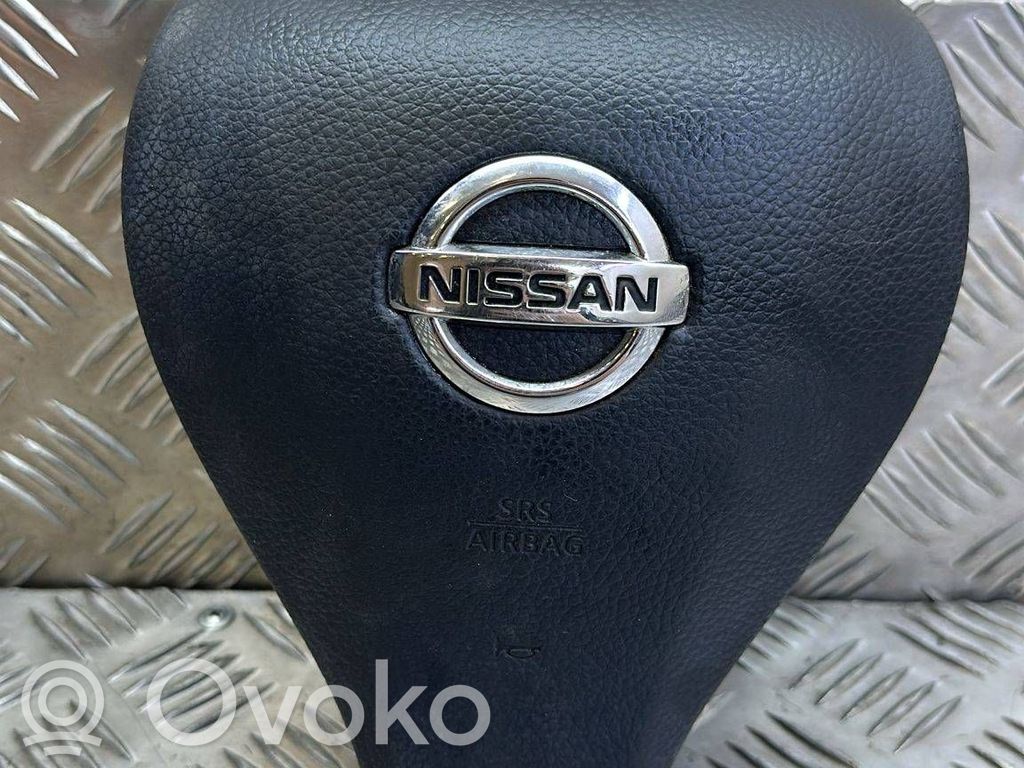 Nissan Qashqai Steering wheel airbag 
