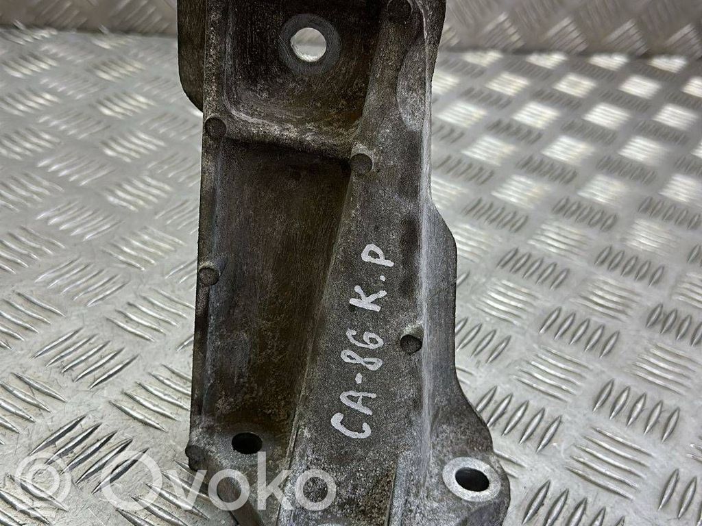 Land Rover Range Rover Sport L320 Engine mounting bracket 
