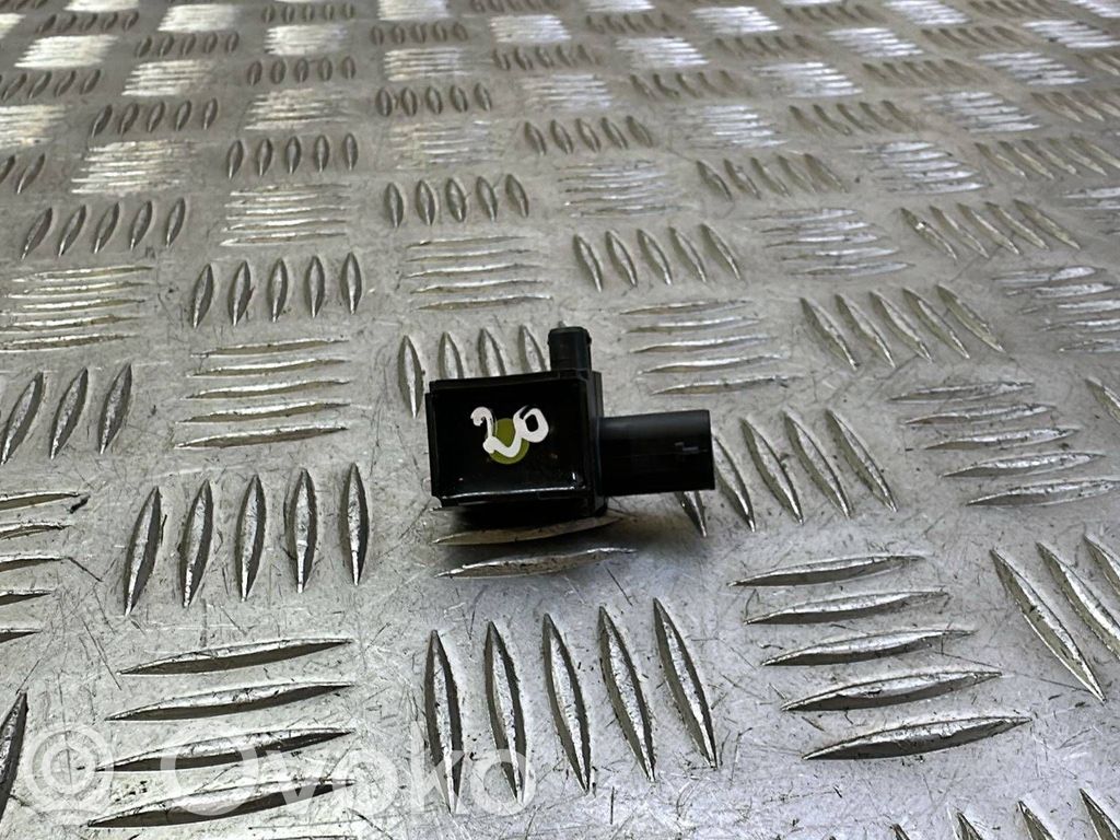 Skoda Superb B8 (3V) Sensor impacto/accidente para activar Airbag 