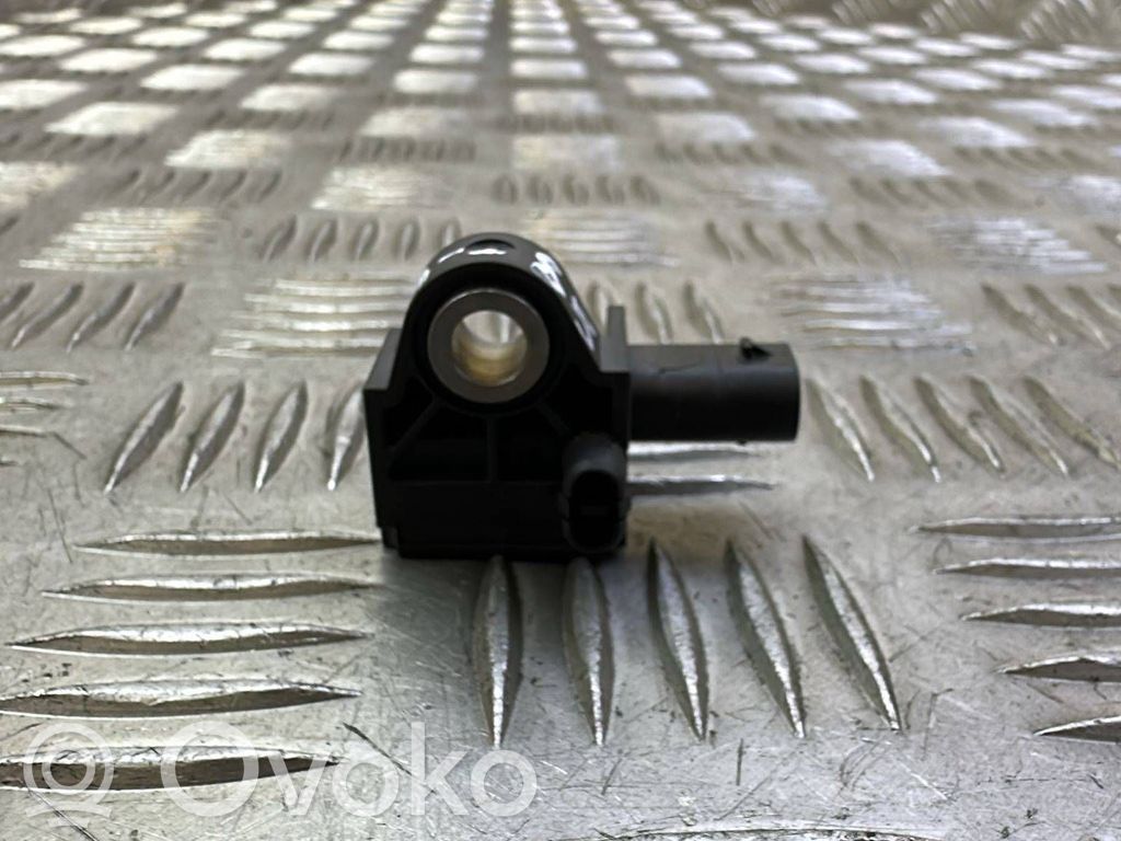 Skoda Superb B8 (3V) Sensor impacto/accidente para activar Airbag 