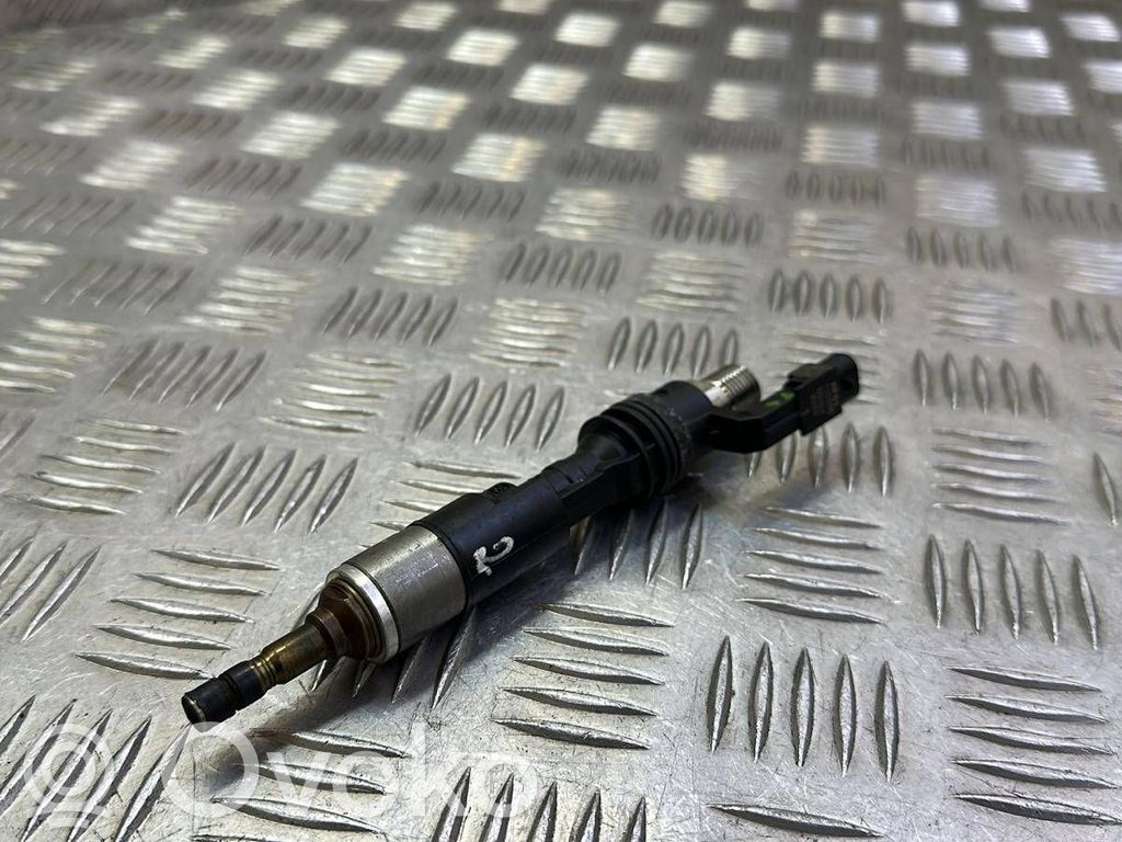 Mazda CX-30 Inyector de combustible 