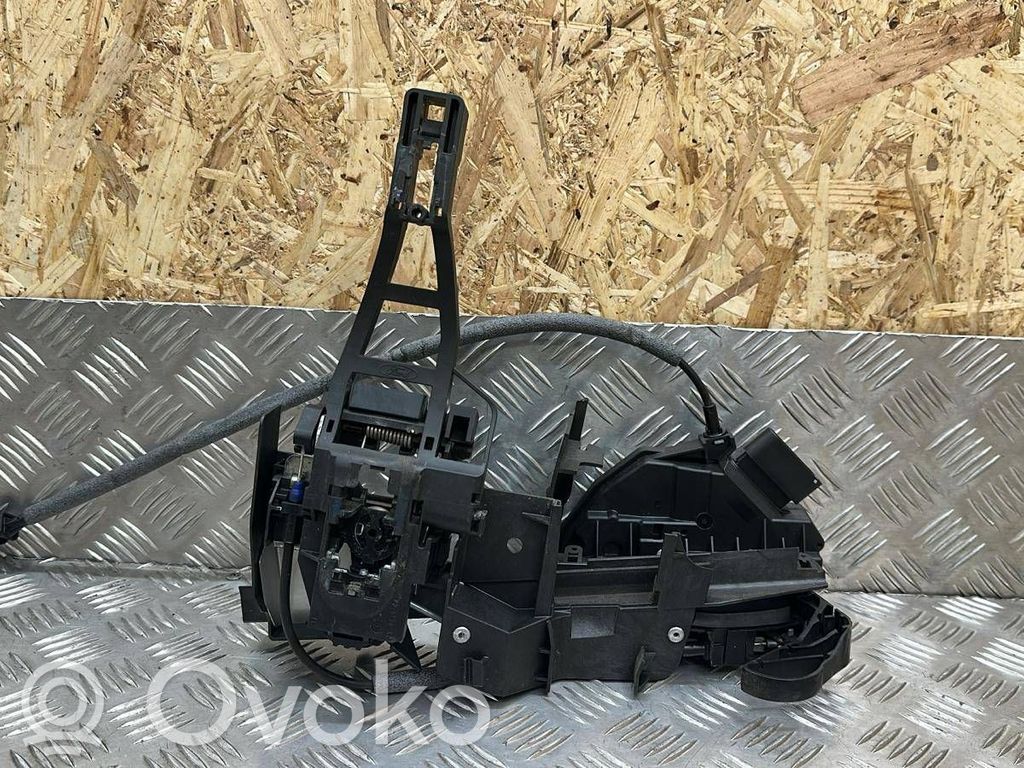 Ford Focus Zamek drzwi przednich 
