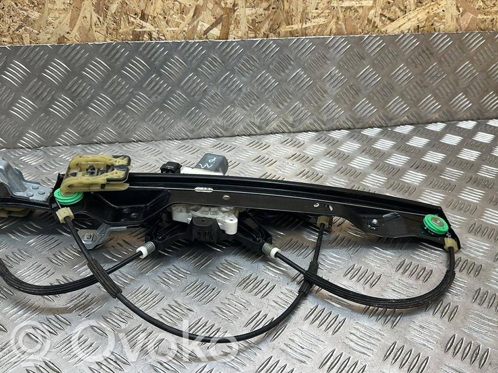 Ford Focus Front door window regulator with motor 