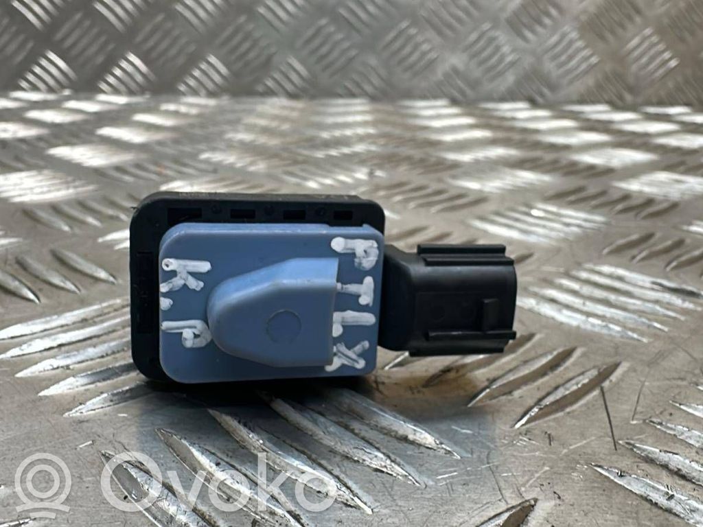 Lexus ES 300h (6th Gen) Airbagsensor Crashsensor Drucksensor 
