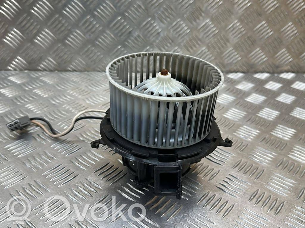 Opel Zafira C Heater fan/blower 