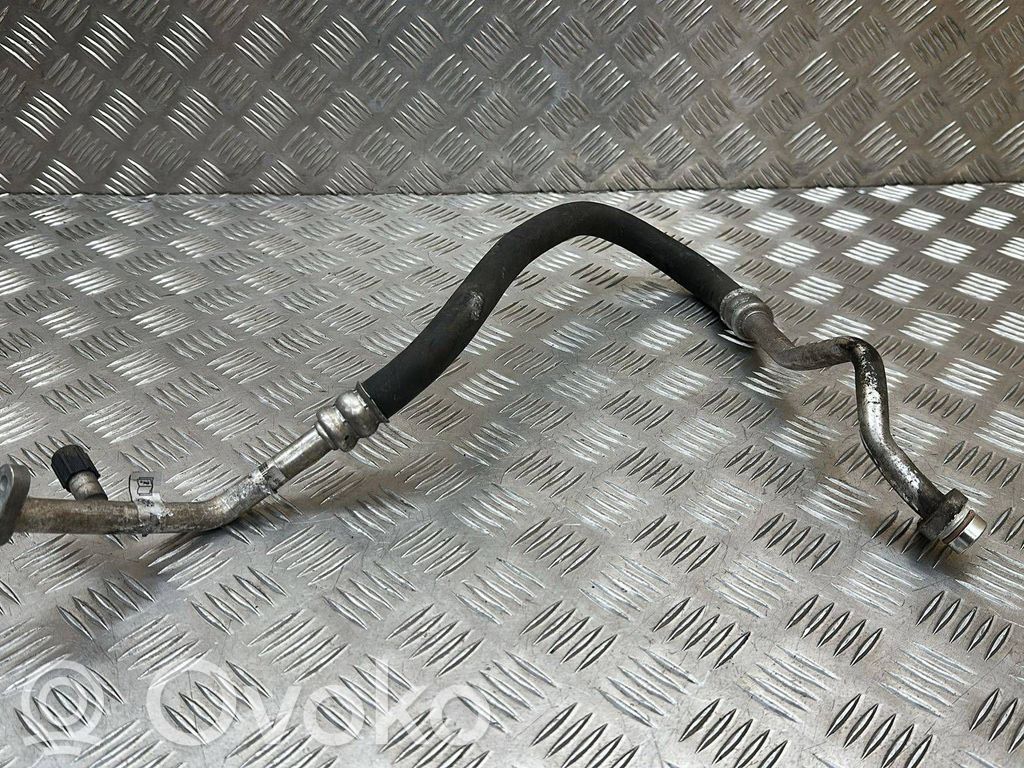 Renault Megane III Ilmastointilaitteen putki (A/C) 