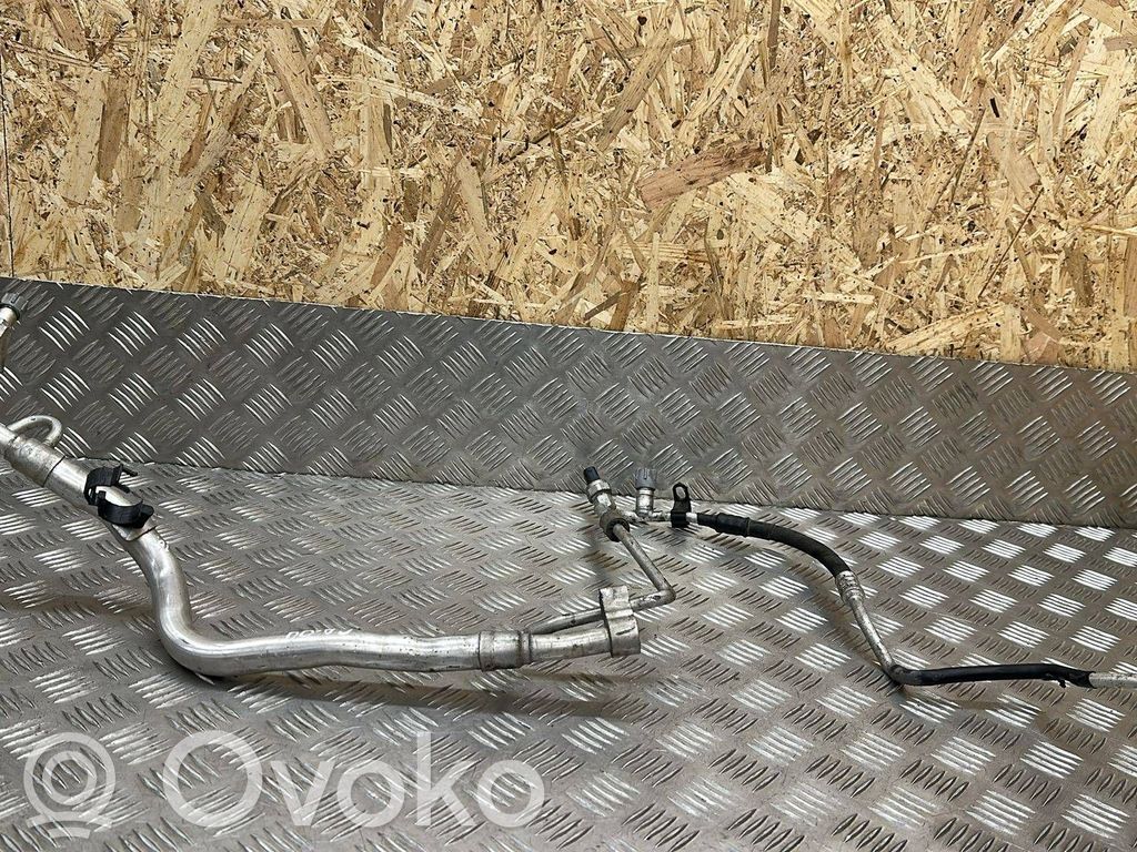 BMW 3 F30 F35 F31 Manguera/tubo del aire acondicionado (A/C) 
