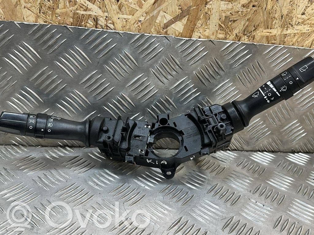 KIA Ceed Wiper turn signal indicator stalk/switch 
