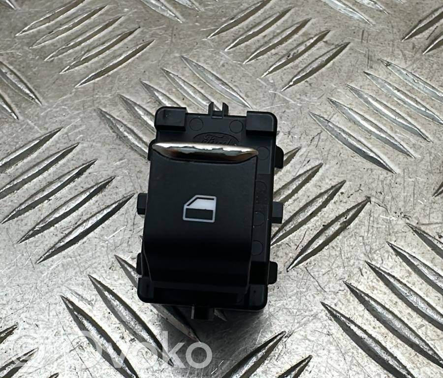 Ford Fiesta Electric window control switch 