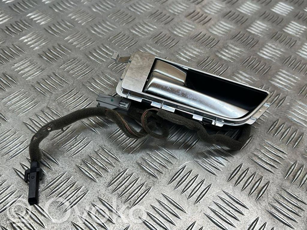 Land Rover Discovery 4 - LR4 Manecilla interna puerta delantera 