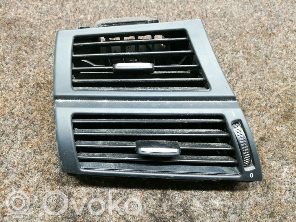 Lango oro grotelės   716180304