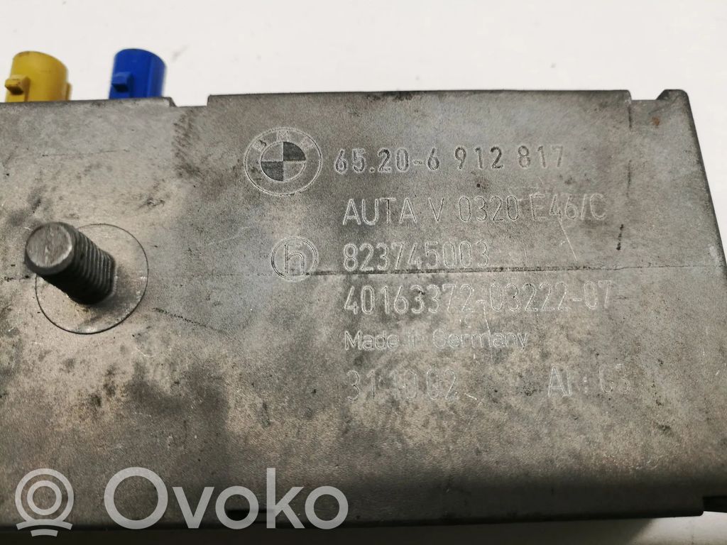 BMW Z4 E85 E86 Antenos stiprintuvas 