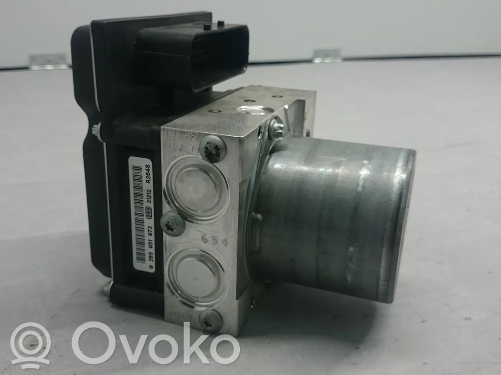 BMW X1 E84 ABS Pump 