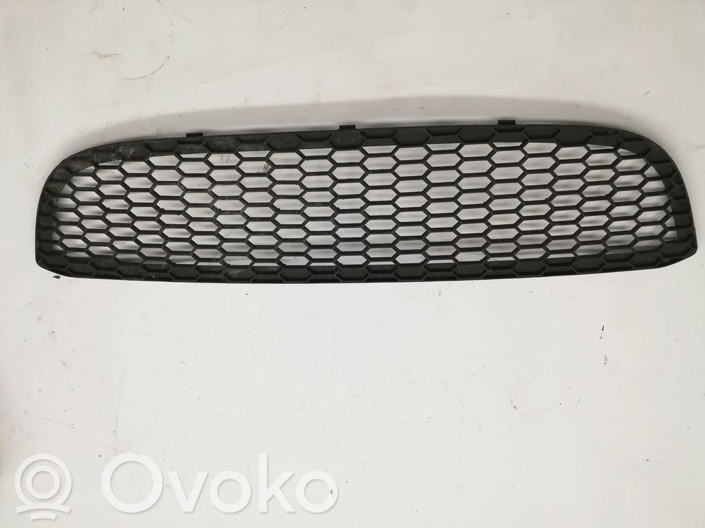 Priekšējais režģis   7906809