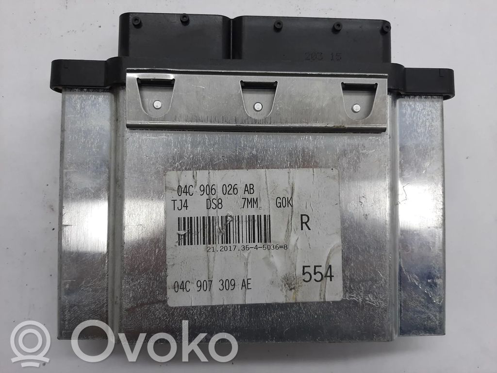 Volkswagen Golf VII Engine control unit/module 