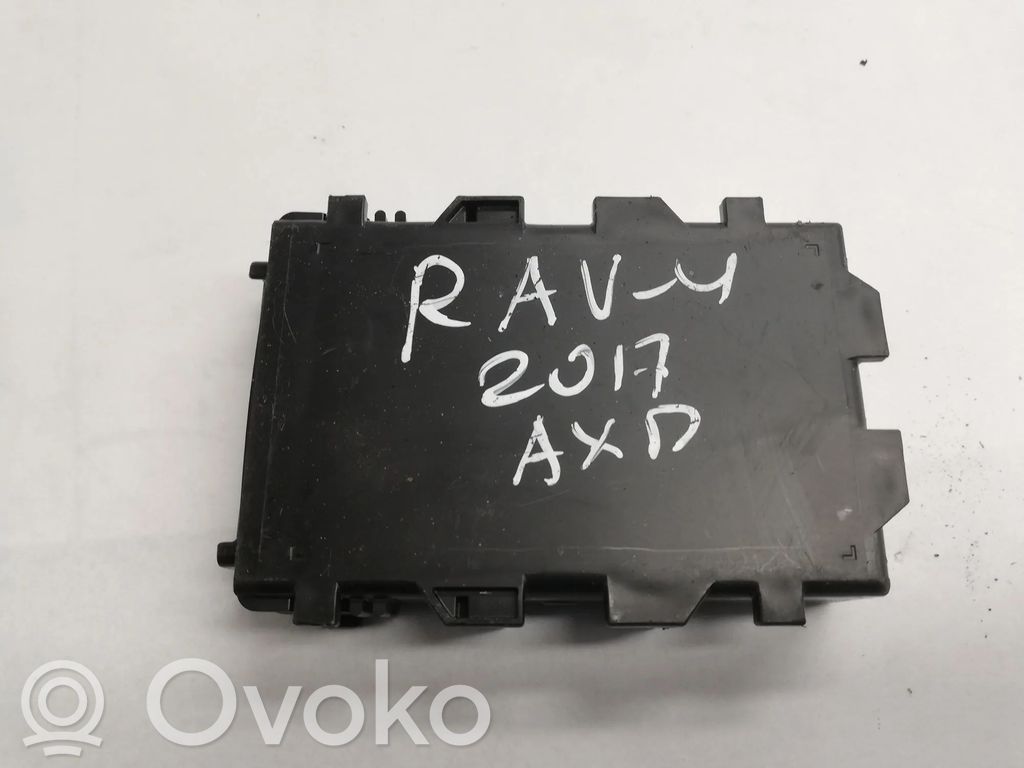 Toyota RAV 4 (XA40) Módulo de control Gateway 