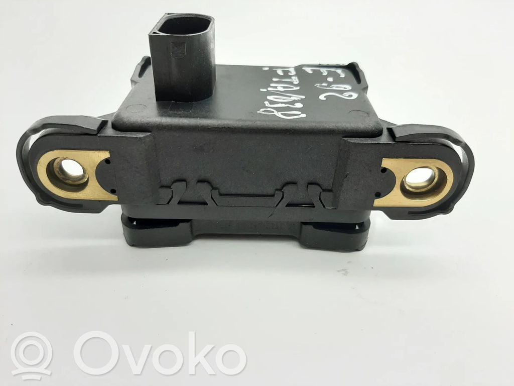 Sensor de aceleración   6762769