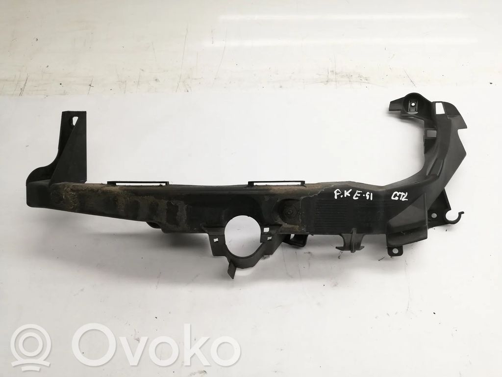 Headlight/headlamp mounting bracket   7138401