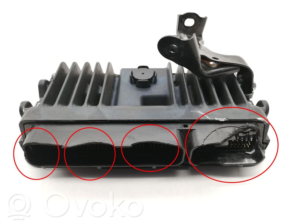 Toyota Yaris XP210 Engine control unit/module 