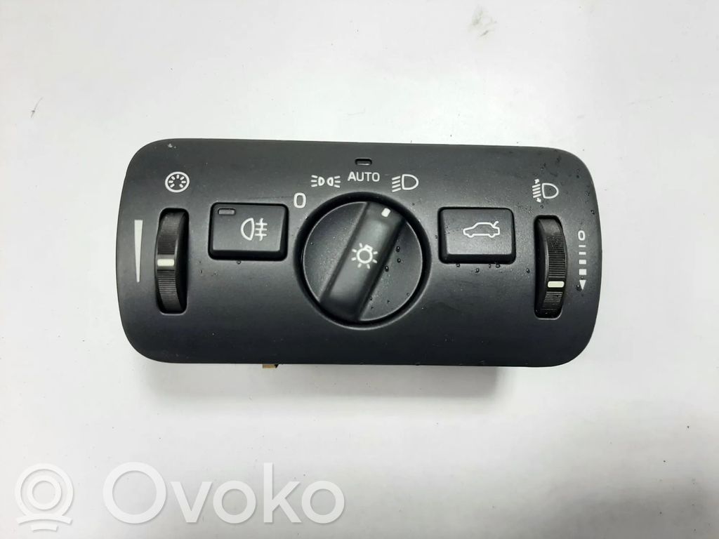 Volvo V40 Light switch 