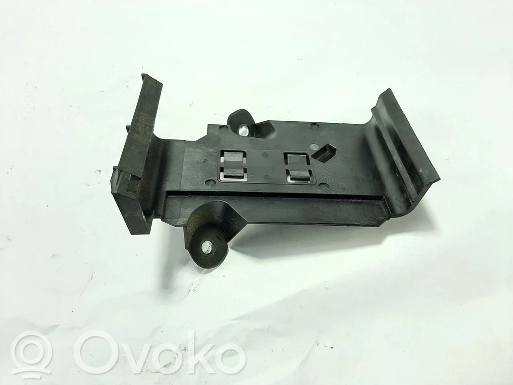 Skoda Octavia Mk3 (5E) Other engine bay part 