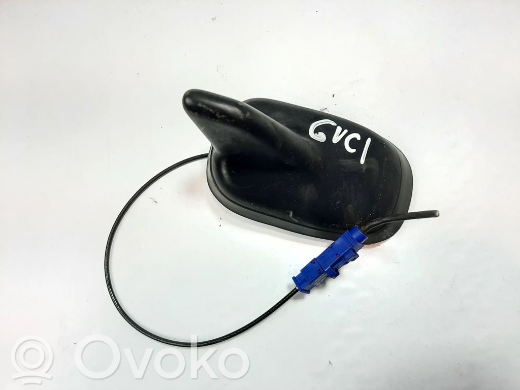 Volkswagen PASSAT CC GPS-pystyantenni 