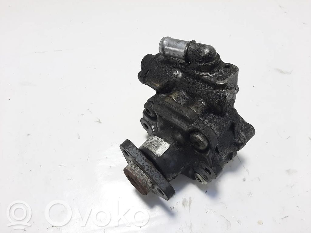Audi A6 S6 C6 4F Ohjaustehostimen pumppu 
