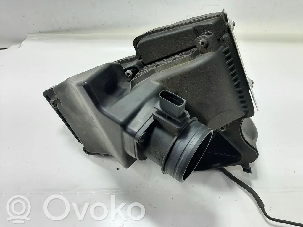 Audi A4 S4 B8 8K Obudowa filtra powietrza 