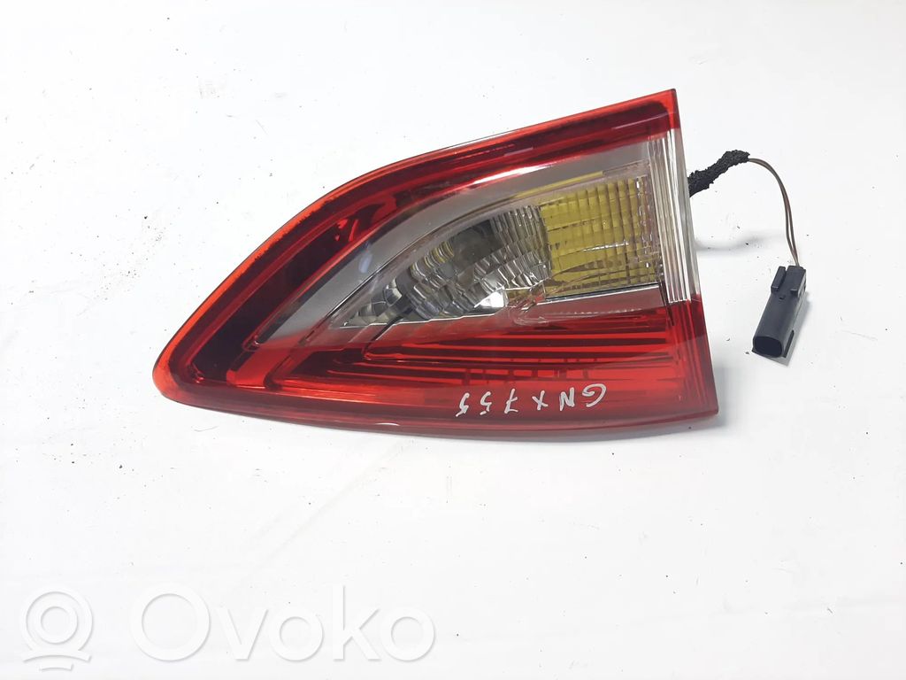 Ford Kuga II Takaluukun takavalot 