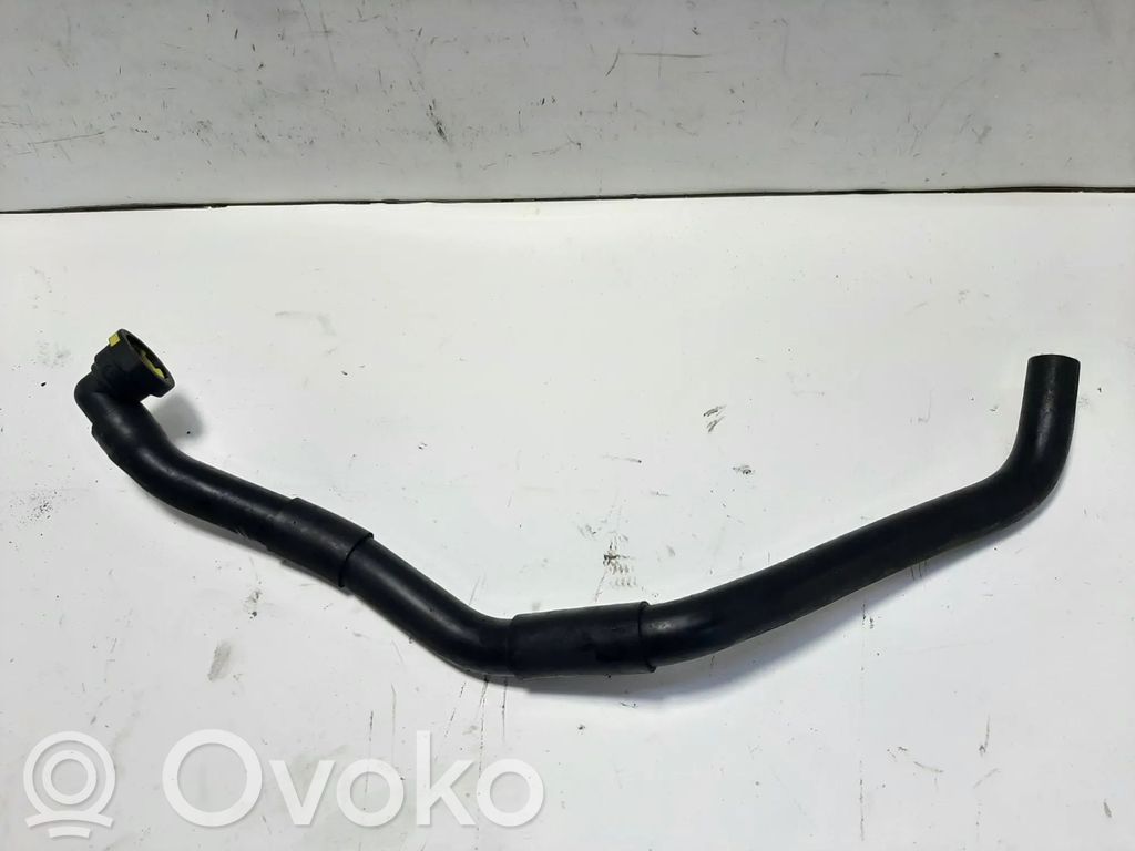 Ford Kuga II Moottorin vesijäähdytyksen putki/letku 